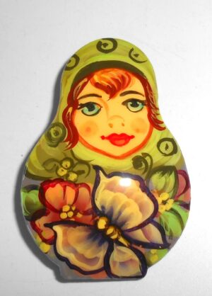 Brooch: Anya with butterfly light green scarf Babooshki s