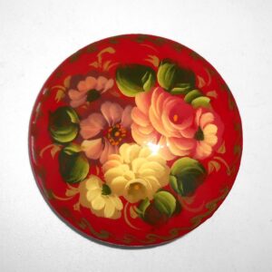 Brooch round: Floral on red Babushka Matryoshka Babooshki Babushkas