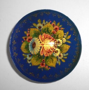 Brooch round w/ornament: Floral on blue Babushka Matryoshka Babooshki Babushkas