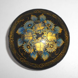 Brooch round w/ornament: blue flowers Babushka Matryoshka Babooshki Babushkas