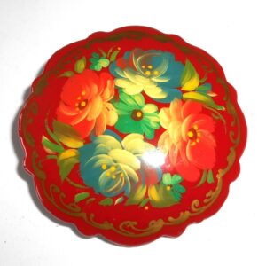 Brooch fancy round: Floral on red Babooshki s