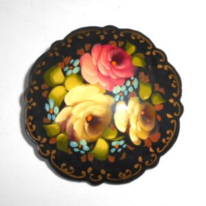 Brooch fancy round: Floral on black Babooshki s