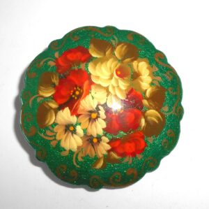 Brooch fancy round: Floral on green Babushka Matryoshka Babooshki Babushkas