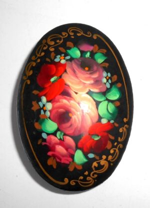 Brooch oval: Floral on black Babooshki s