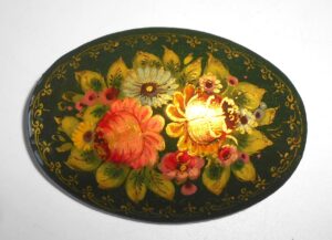 Brooch oval w/ornament: Floral on black Babooshki s