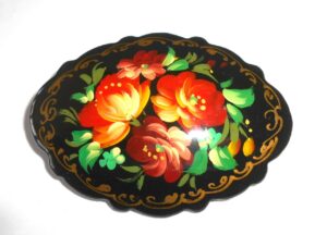Brooch fancy oval: Floral on black Babooshki s