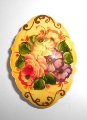 Brooch fancy oval: Floral on light yellow Babushka Matryoshka Babooshki Babushkas