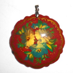 Pendant fancy round: Wild flowers on red Babooshki s