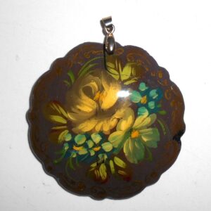Pendant fancy round: Wild flowers on brown Babooshki s