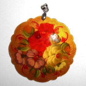 Pendant fancy round: Roses on gold Babooshki s