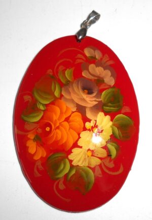 Pendant oval: Roses on red Babushka Matryoshka Babooshki Babushkas