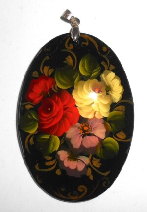 Pendant oval: Red & yellow roses on black Babooshki s