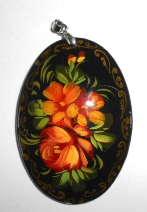 Pendant oval: Wild flowers on black Babooshki s