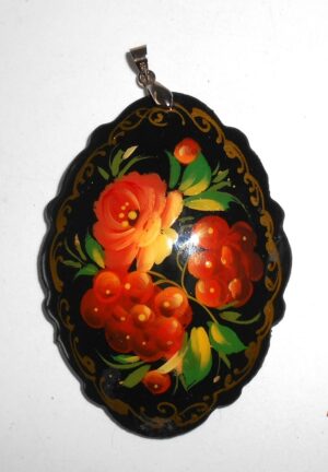 Pendant fancy oval: Red rowan on black Babooshki s