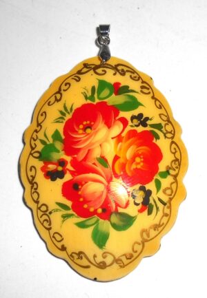 Pendant fancy oval: Roses on light yellow Babushka Matryoshka Babooshki Babushkas
