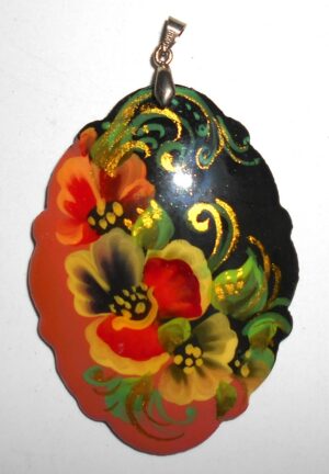 Pendant fancy oval: Flowers on black & red Babooshki s