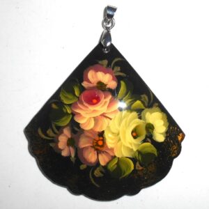Pendant fan shape: Roses on black Babooshki s