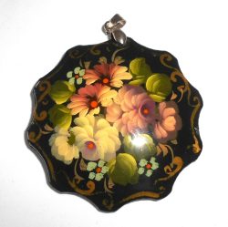 Pendant star shape: Roses on black small Babushka Matryoshka Babooshki Babushkas