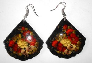 Earrings fan shape: 'Red & white Roses' on black Babushka Matryoshka Babooshki Babushkas