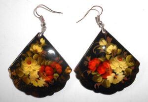 Earrings fan shape: 'White & red roses' on black Babushka Matryoshka Babooshki Babushkas