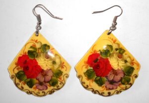 Earrings fan shape: 'White & red roses' on light yellow Babushka Matryoshka Babooshki Babushkas