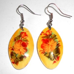 Earrings small oval: ‘Roses’ on light yellow Babooshki s