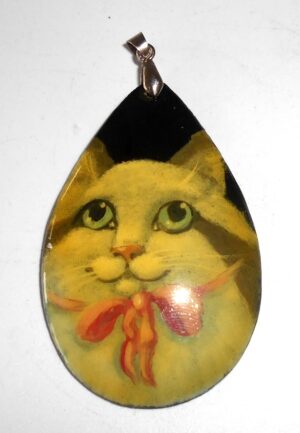 Pendant drop shape: Cat on black Babooshki s