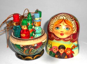Two girls on sleds korobnick small nesting Doll Babooshki s