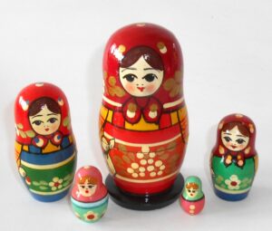 Village 5-set dark red scarf Babushka Matryoshka nesting Doll Babooshki Babushkas Classic Village Traditional