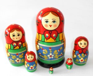 Village 6-set red scarf yellow shirt Babushka Matryoshka nesting Doll Babooshki Babushkas Classic Village Traditional