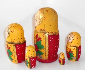 Village girl w/roses yellow scarf nesting Doll Babooshki s