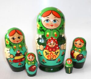 Zagorsk green scarf large Babushka Matryoshka nesting Doll Babooshki Babushkas Classic Village Traditional