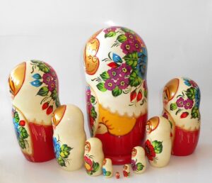 GIANT Ksenia white scarf 10-set nesting Doll Babooshki s