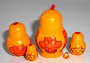 MINI Funny Rooster & chicken with gold 5-set TINY nesting Doll Babooshki s