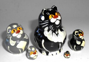 MINI Funny black Cat 5-set TINY nesting Doll Babooshki s