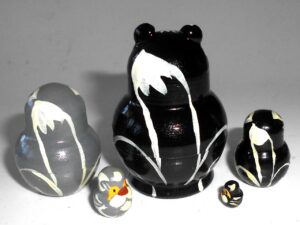 MINI Funny black Cat 5-set TINY nesting Doll Babooshki s