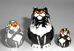 MINI Funny black Cat 5-set TINY nesting Doll Babooshki s