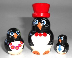 MINI Funny Penguin in red hat 5-set TINY nesting Doll Babooshki s