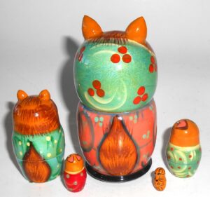 Funny brown Cat with gold fish small nesting Doll Babooshki s