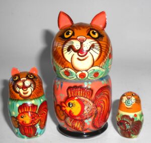 Funny brown Cat with gold fish small nesting Doll Babooshki s