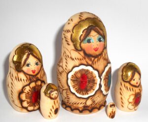 Kira red & blue flowers nesting Doll Babooshki s