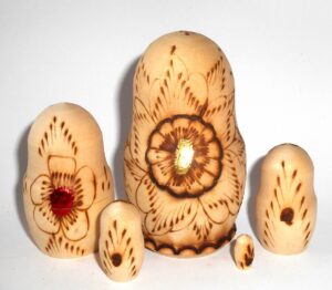 Kira red & blue flowers nesting Doll Babooshki s