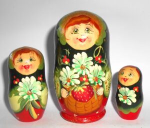 Galya in black scarf 5-set nesting Doll Babooshki s