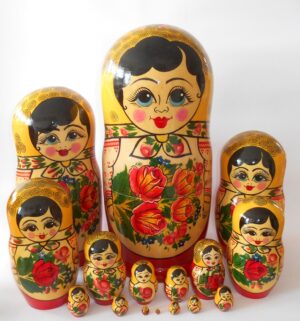 GIANT Semenov red scarf 16-set Babushka giant Babushka Matryoshka nesting Doll Babooshki Babushkas Classic Village Traditional
