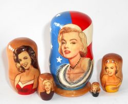 Marilyn Monroe small Babushka Matryoshka nesting Doll Babooshki Babushkas