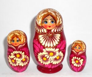 Maria in dark red and gold small 5-set nesting Doll Babooshki s Classic Village Traditional