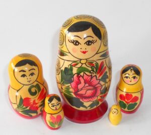 Semenov small 5-set yellow scarf Babushka Matryoshka nesting Doll Babooshki Babushkas Classic Village Traditional