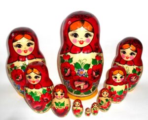 KIROV – Kirovie red scarf giant 10-set nesting Doll Babooshki s Classic Village Traditional