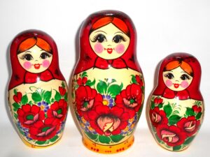 KIROV – Kirovie red scarf giant 10-set nesting Doll Babooshki s Classic Village Traditional