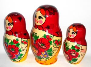 KIROV – Kirovie red scarf giant 10-set nesting Doll Babooshki s Classic Village Traditional
